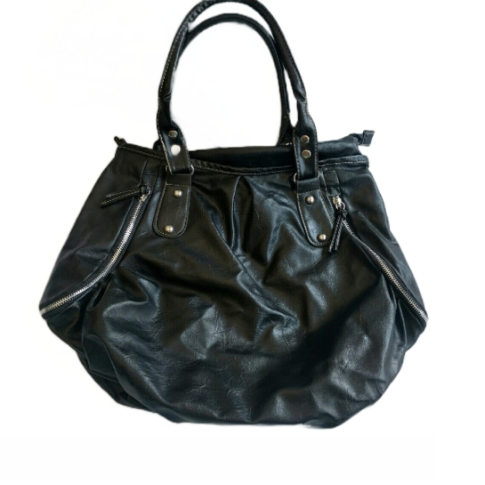 Black Purse - Picture 1 of 8